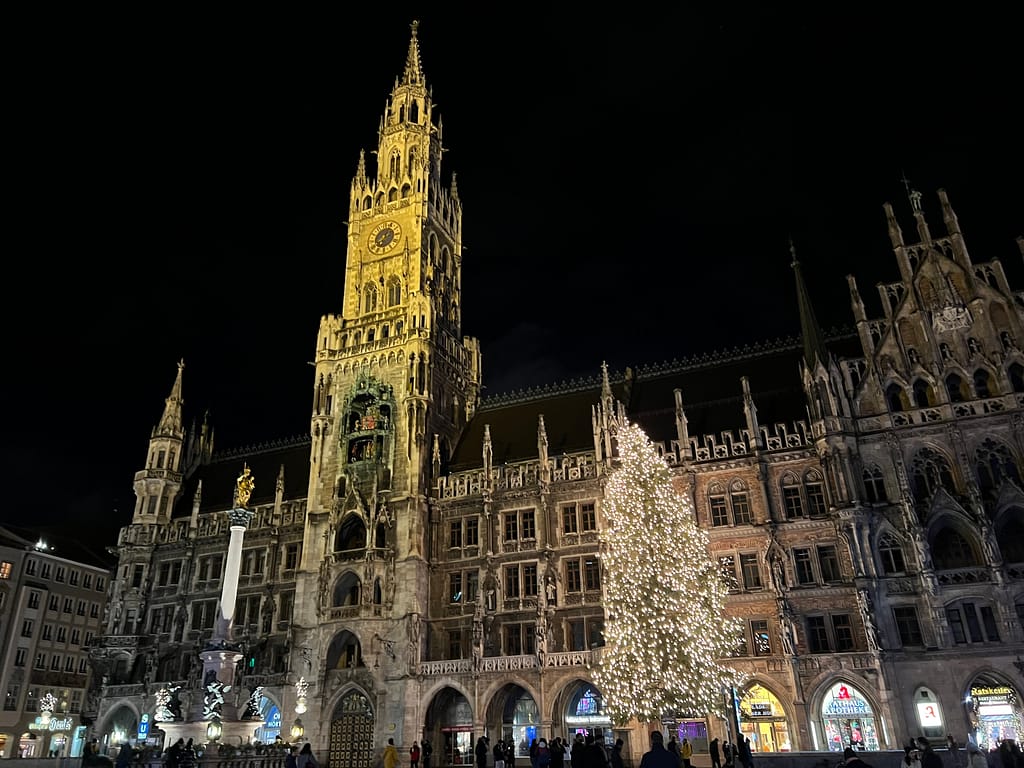 Munich’s Marienplatz and Ratskeller at Christmas time